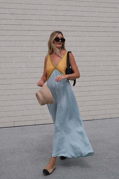 Easily Gorgeous V-Neck Sleeveless Maxi Dress