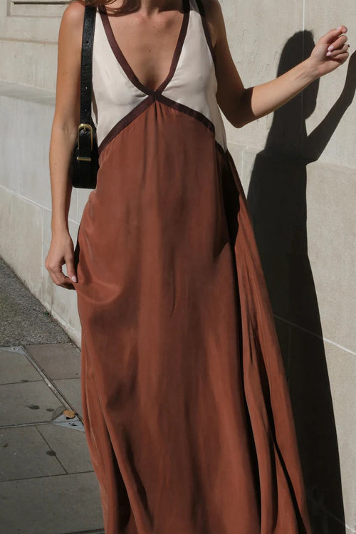 Easily Gorgeous V-Neck Sleeveless Maxi Dress