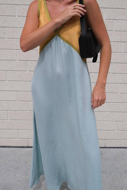 Easily Gorgeous V-Neck Sleeveless Maxi Dress